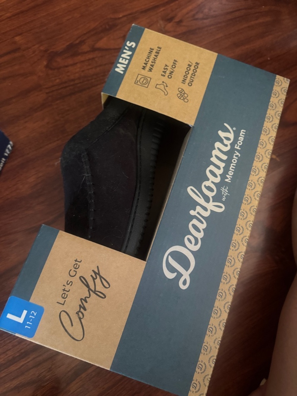 dearfoams Men's Black Slip-On Memory Foam Shoe